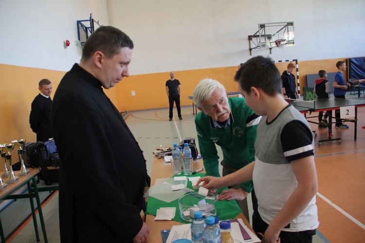 ​I Diecezjalne Mistrzostwa Ministrantów i Lektorów w Tenisie Stołowym w Głogowie