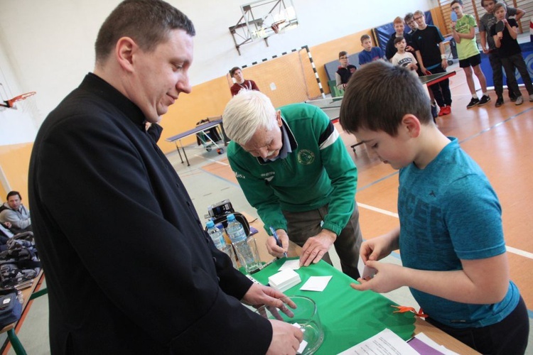 ​I Diecezjalne Mistrzostwa Ministrantów i Lektorów w Tenisie Stołowym w Głogowie