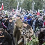 Jan Olszewski spoczął na Powązkach Wojskowych