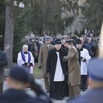 Jan Olszewski spoczął na Powązkach Wojskowych