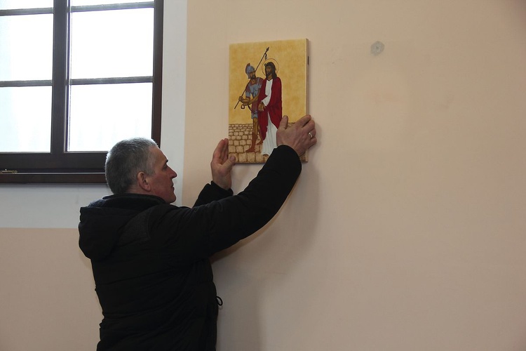 Droga Krzyżowa w ikonie w Dalęcinie