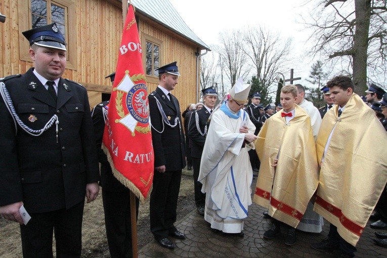 Poświęcenie odnowionego kościoła w Węgrzynowie