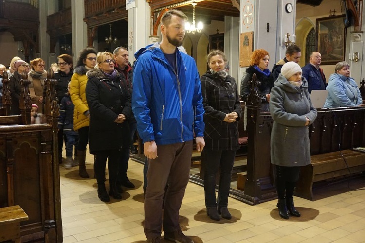 W parafii św. Antoniego w Pieszych rozpoczęło się Seminarium Odnowy Wiary