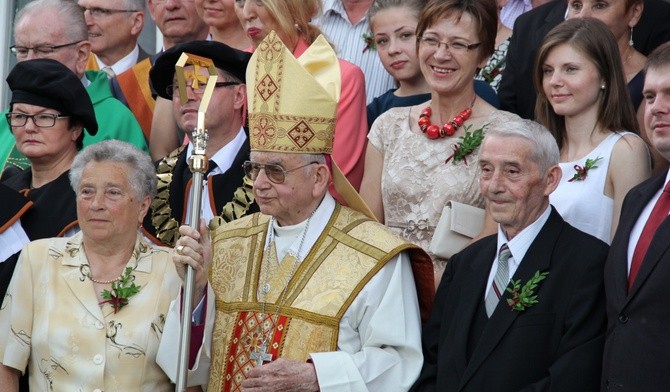 Zmarł biskup Alojzy Orszulik rodem z Żor. Miał prośbę do Ślązaków