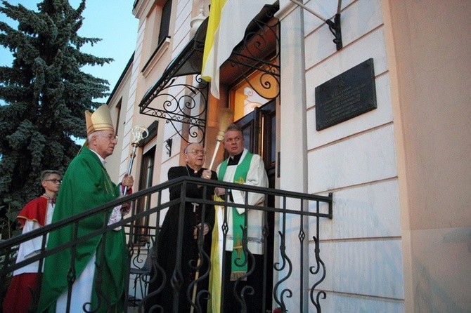 Śp. bp Alojzy Orszulik w kadrach "Gościa Łowickiego", cz. 2