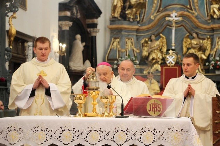 Śp. bp Alojzy Orszulik w kadrach "Gościa Łowickiego", cz. 2