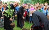 Śp. bp Alojzy Orszulik w kadrach "Gościa Łowickiego", cz. 1