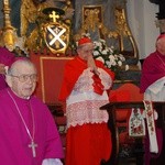 Śp. bp Alojzy Orszulik w kadrach "Gościa Łowickiego", cz. 1