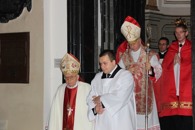 Śp. bp Alojzy Orszulik w kadrach "Gościa Łowickiego", cz. 1