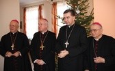 Śp. bp Alojzy Orszulik w kadrach "Gościa Łowickiego", cz. 1