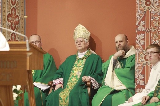 Posługi kandydatów do diakonatu stałego