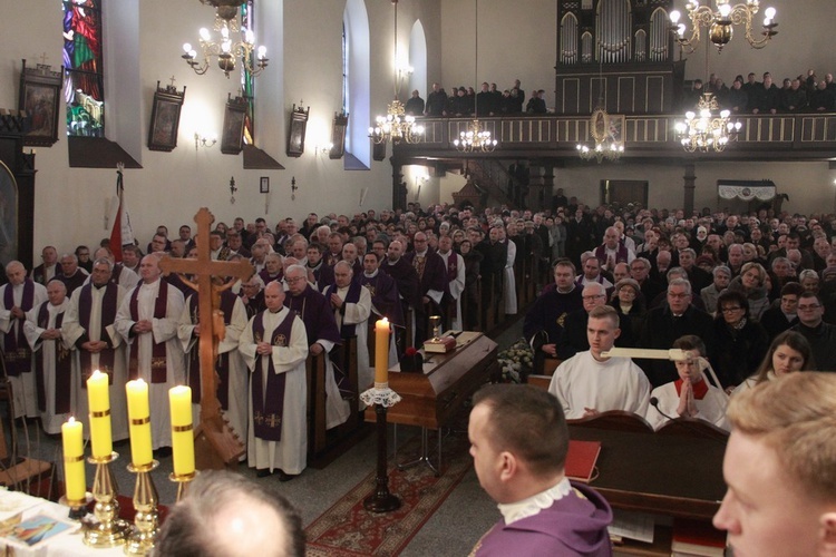 Uroczystości pogrzebowe ks. prał. Franciszka Cybuli