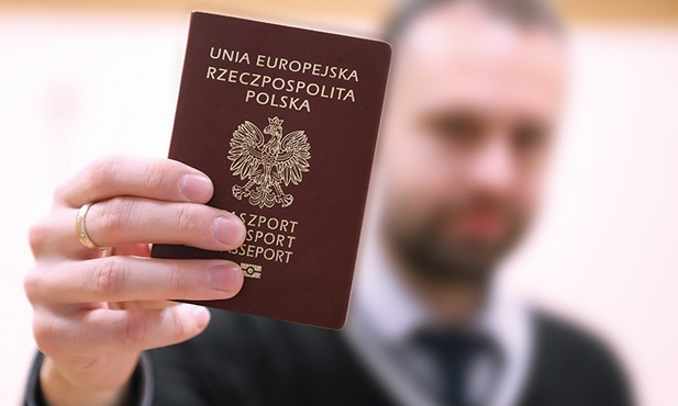 Stosunkowo łatwo polskie obywatelstwo otrzymują osoby, które mogą wykazać, że mają polskie korzenie.