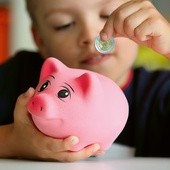 Jak nauczyć dziecko oszczędzania?