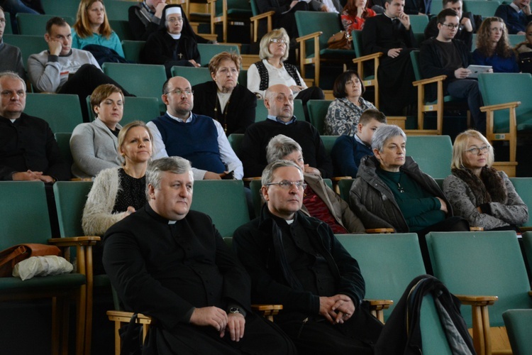 Sympozjum pt. "Ks. Krzysztof Grzywocz - człowiek spotkania"