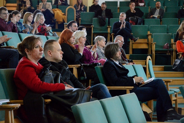 Sympozjum pt. "Ks. Krzysztof Grzywocz - człowiek spotkania"