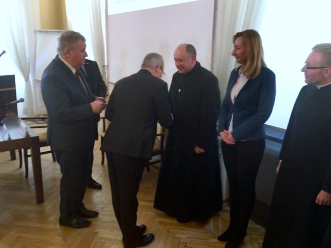 Odznaki dla kapłanów