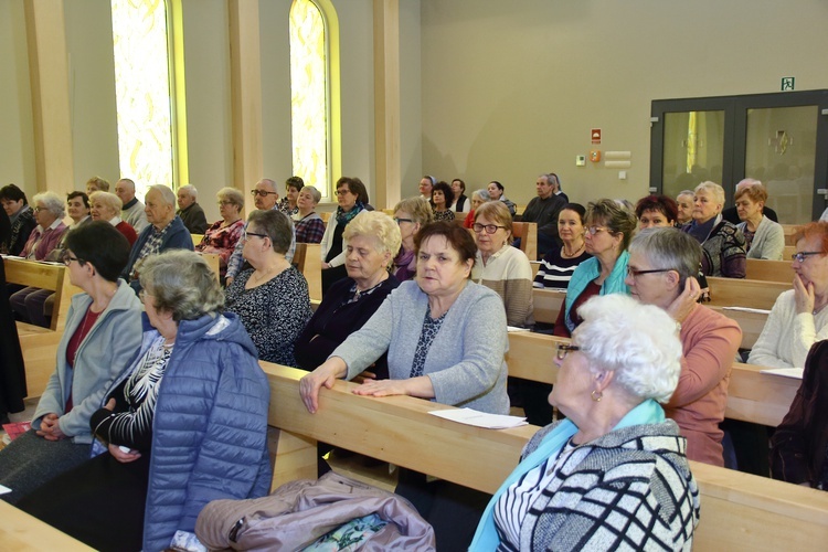 Rekolekcje dla seniorów w Skrzatuszu