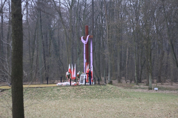 Narodowy Dzień Pamięci Żołnierzy Wyklętych na Polanie Śmierci w Barucie-Dąbrówce