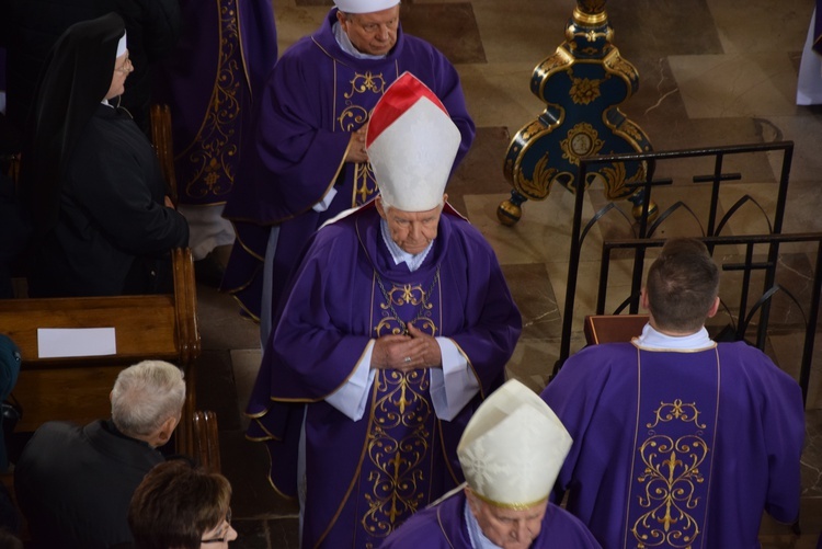 Uroczystości pogrzebowe śp. bp. A. Orszulika - cz. 2