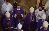 Uroczystości pogrzebowe śp. bp. A. Orszulika - cz. 2