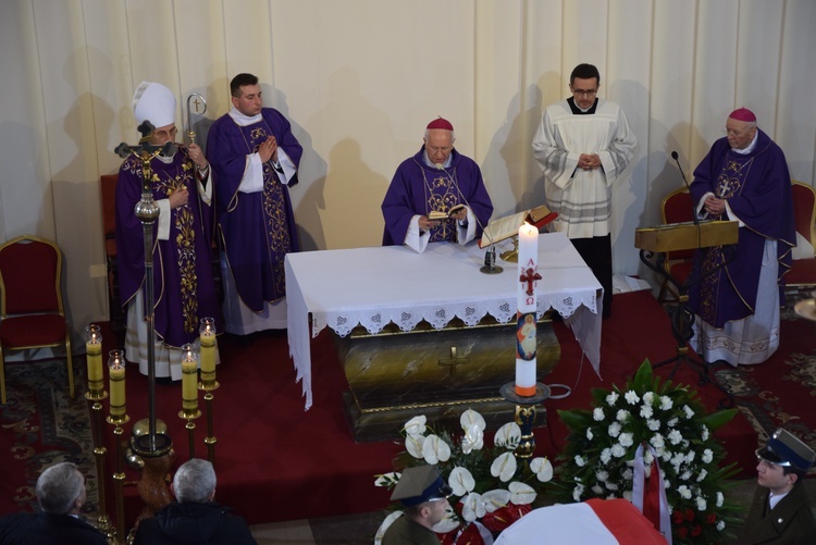 Uroczystości pogrzebowe śp. bp. A. Orszulika - cz. 2