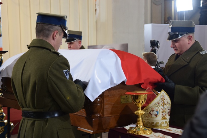 Uroczystości pogrzebowe śp. bp. A. Orszulika - cz. 2