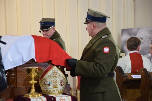 Uroczystości pogrzebowe śp. bp. A. Orszulika - cz. 2