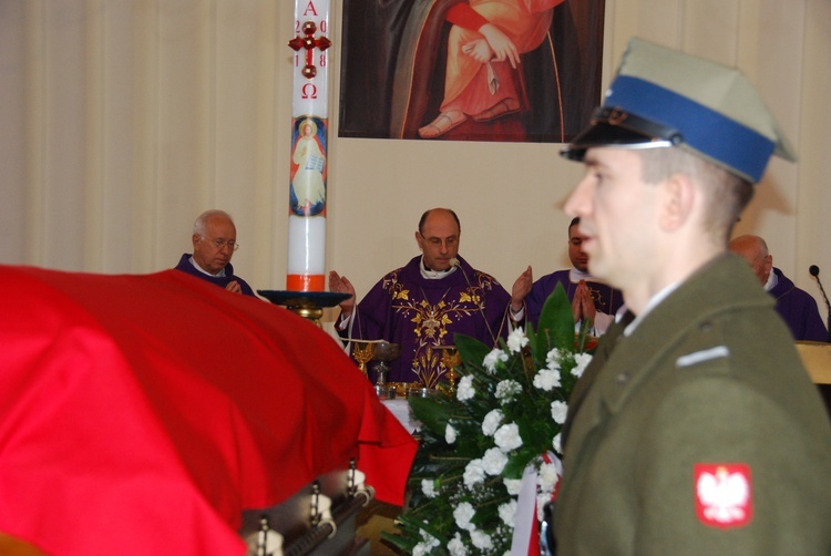 Uroczystości pogrzebowe śp. bp. A. Orszulika - cz.1