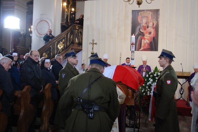 Uroczystości pogrzebowe śp. bp. A. Orszulika - cz.1