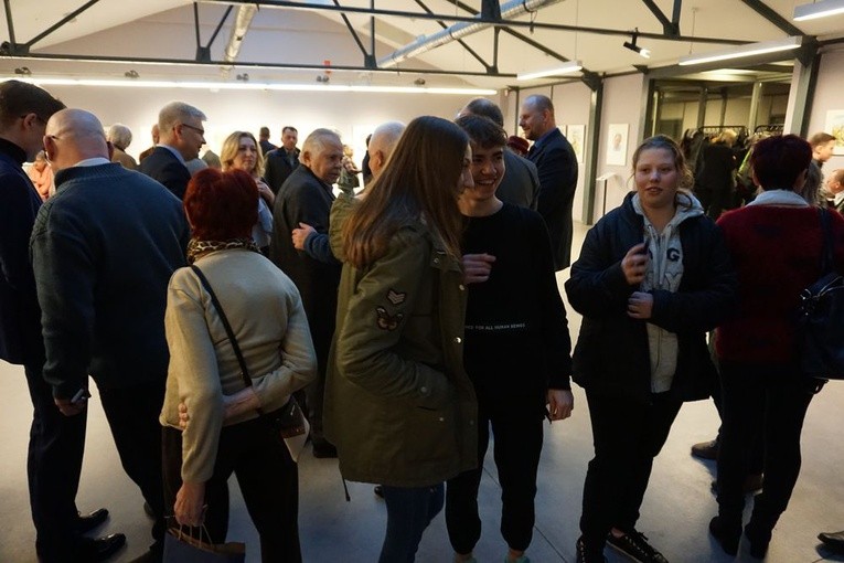 Galeria obrazów Józefa Obacza to ponad 50 portretów żołnierzy wyklętych