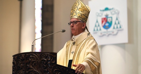 Abp Skworc zaprasza do modlitwy za grzechy wykorzystania seksualnego
