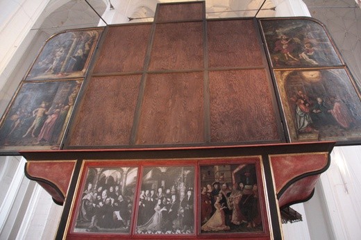Odsłonięto ołtarz Koronacji Najświętszej Marii Panny