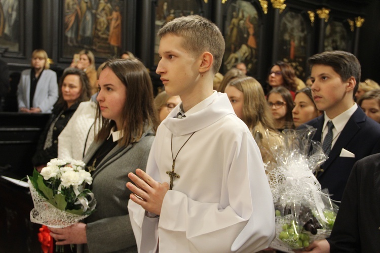 Bierzmowanie w bocheńskiej bazylice - I Msza św.