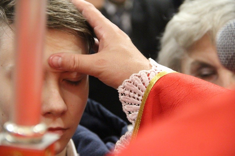 Bierzmowanie w bocheńskiej bazylice - I Msza św.