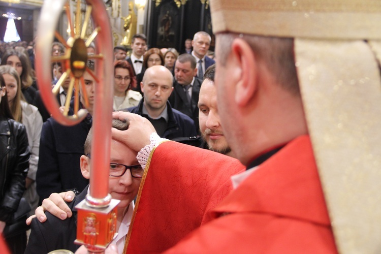 Bierzmowanie w bocheńskiej bazylice - I Msza św.