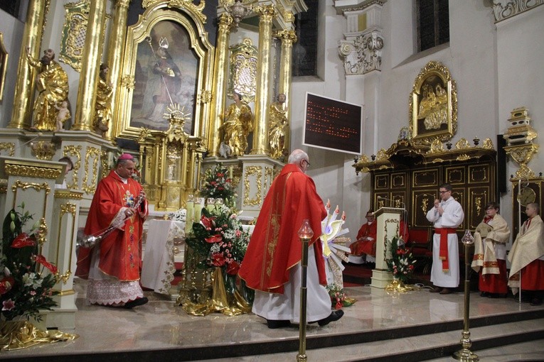 Bierzmowanie w bocheńskiej bazylice - II Msza św. 