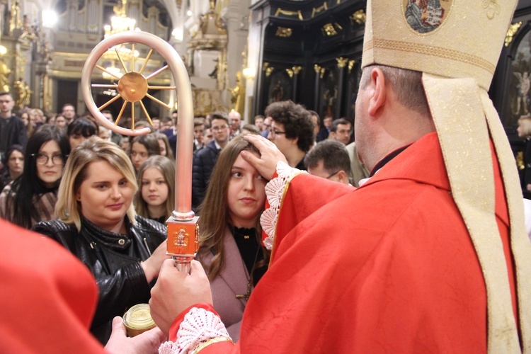 Bierzmowanie w bocheńskiej bazylice - II Msza św. 