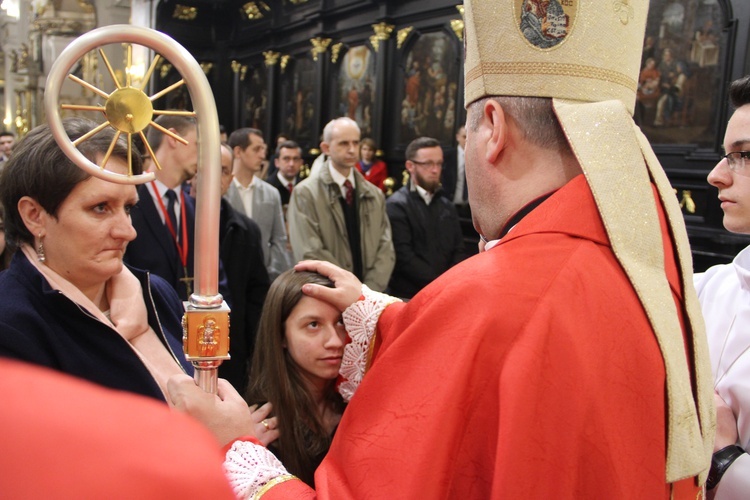 Bierzmowanie w bocheńskiej bazylice - II Msza św. 