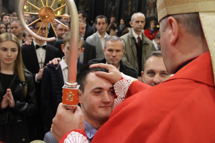 Bierzmowanie w bocheńskiej bazylice - II Msza św. 