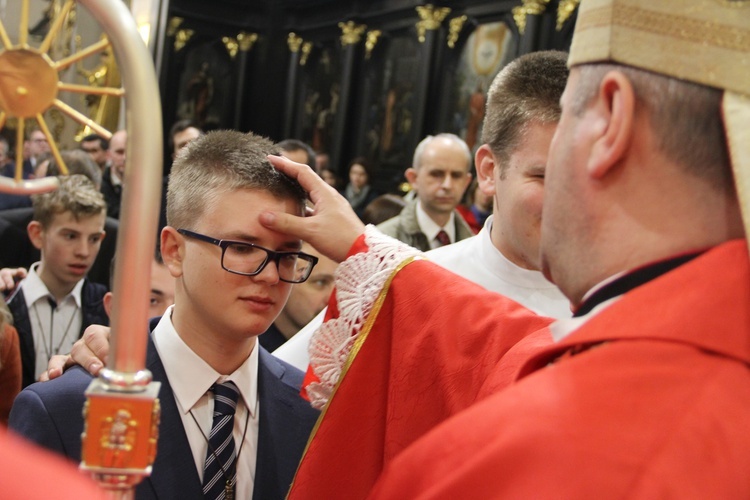 Bierzmowanie w bocheńskiej bazylice - II Msza św. 