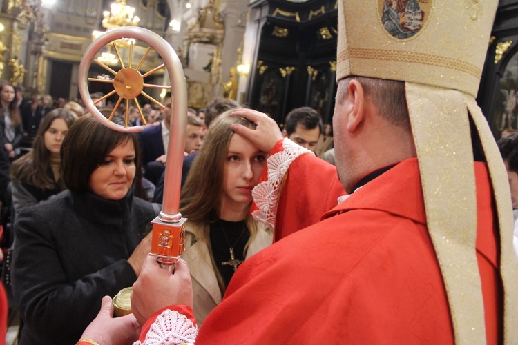 Bierzmowanie w bocheńskiej bazylice - II Msza św. 