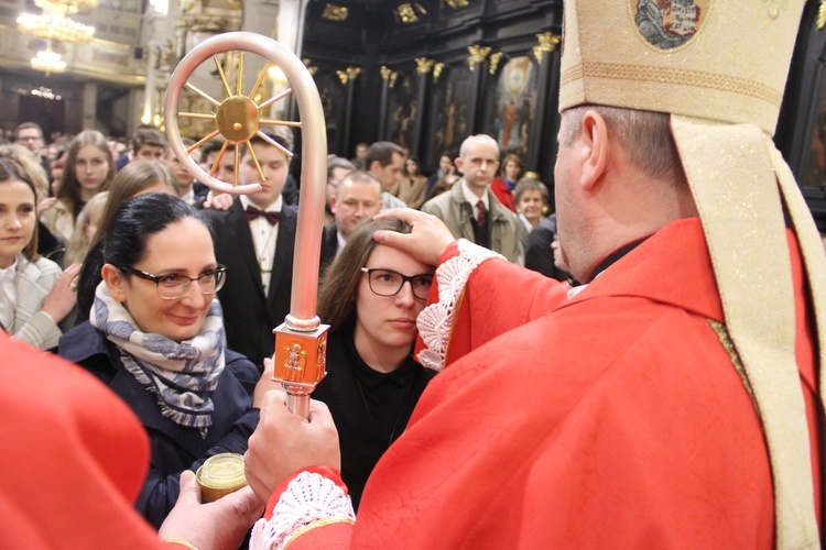 Bierzmowanie w bocheńskiej bazylice - II Msza św. 