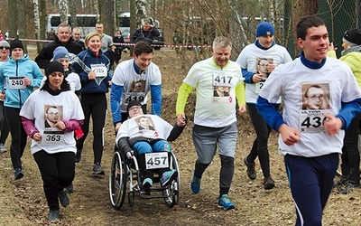 Po raz pierwszy odbył się bieg żołnierzy niezłomnych w Ostrowcu.