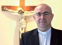 ▲	Ks. D. Mazurkiewicz jest delegatem biskupa diecezji zielonogórsko- -gorzowskiej ds. ochrony dzieci i młodzieży.