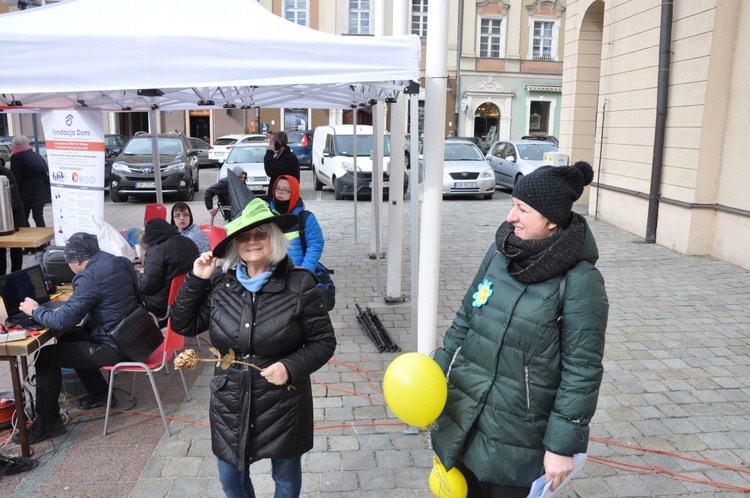 Korowód „Pomoc ma moc” w Opolu