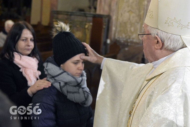 Spóźnione bierzmowanie w świdnickiej katedrze