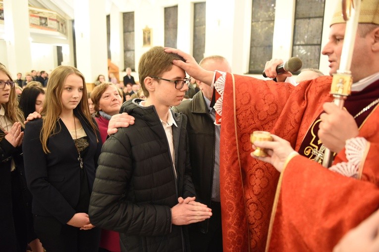 Bierzmowanie u św. Jana Nepomucena w Bochni