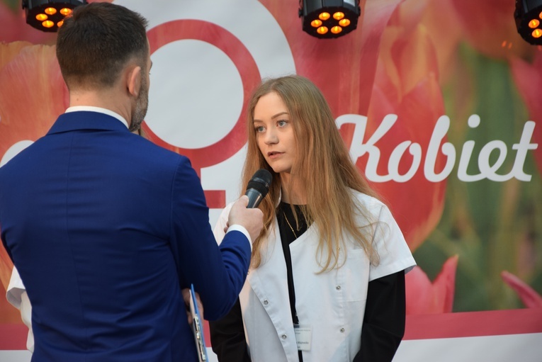 W trakcie spotkania porad udzielali specjaliści, a także studenci Uniwersytetu Medycznego w Łodzi