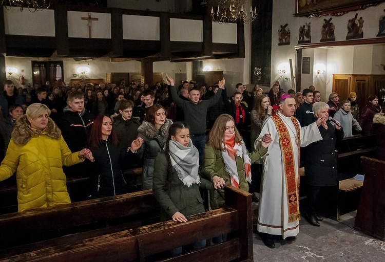 Wielkopostne Czuwanie Młodych w Złocieńcu cz. 2